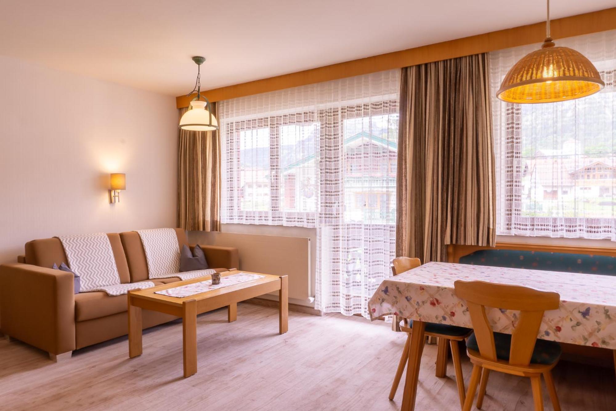 Apartament Gaestehaus Woetzer Und Landhaus Stocka Grän Zewnętrze zdjęcie